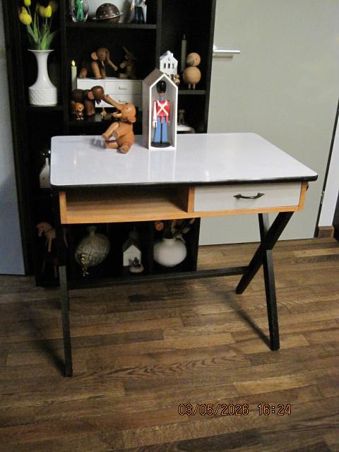 coen de vries bureau desk devo jaren 50 afm 84/55/76 (388), Huis en Inrichting, Bureaus, Ophalen, Gebruikt, Hout, Vintage