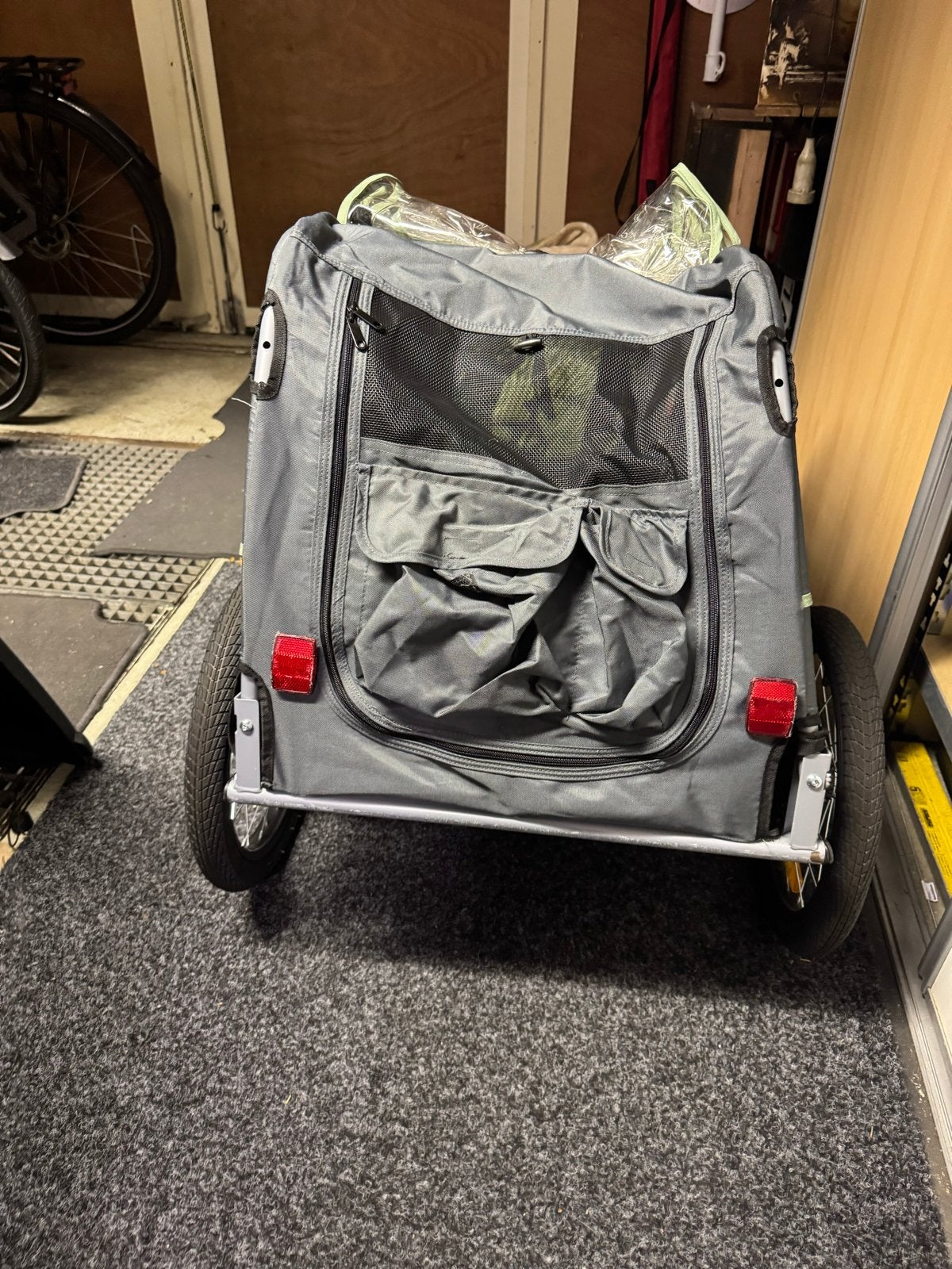 Hondenfietskar Karlie - Rits onderkant stuk gebeten, Ophalen, Gebruikt, Opvouwbaar, 20 tot 40 kg