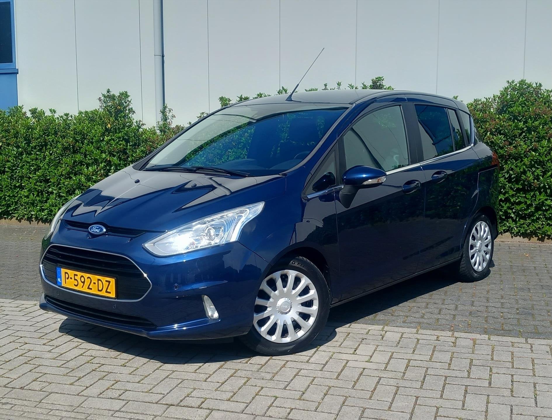 FORD B-Max 1.0 EcoBoost 125PK Titanium, Auto's, Voorwielaandrijving, Euro 5, Stof, Gebruikt