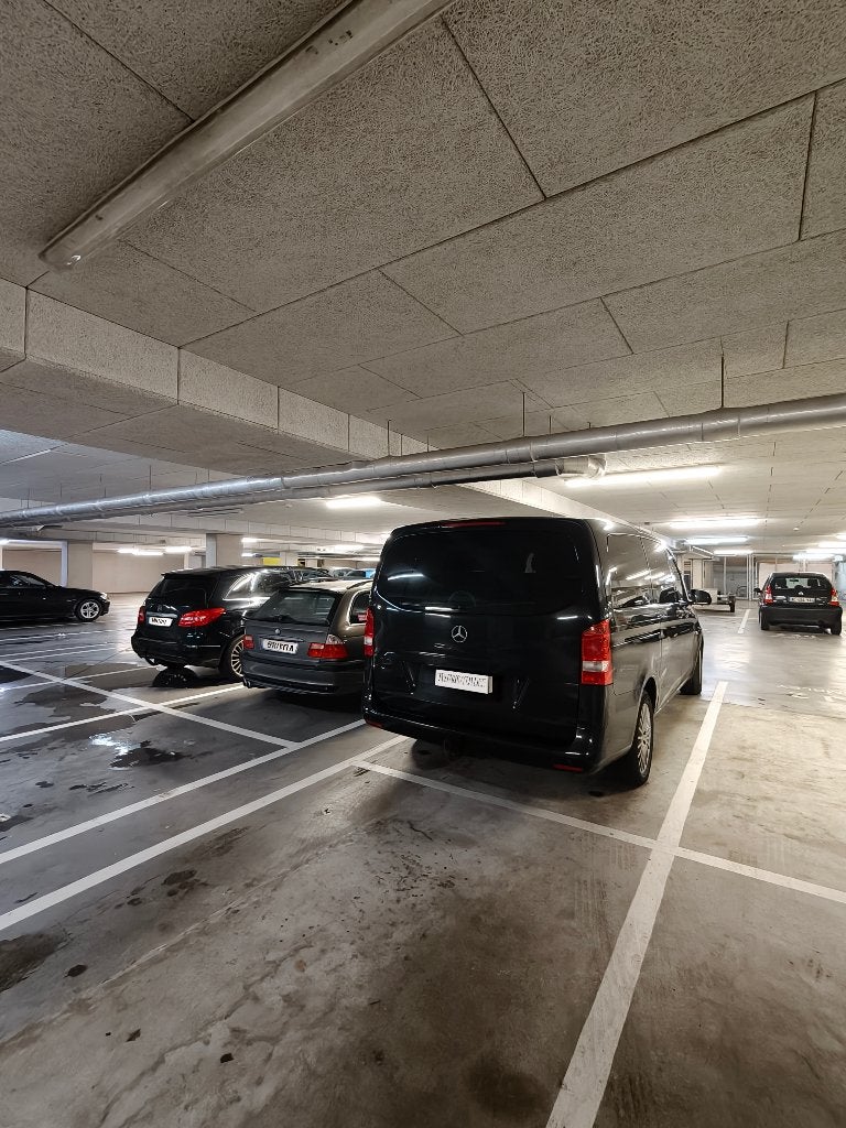 Private Parking Space for Rent – Amsterdam West, Huizen en Kamers, Kamers te huur, Minder dan 20 m², Amsterdam