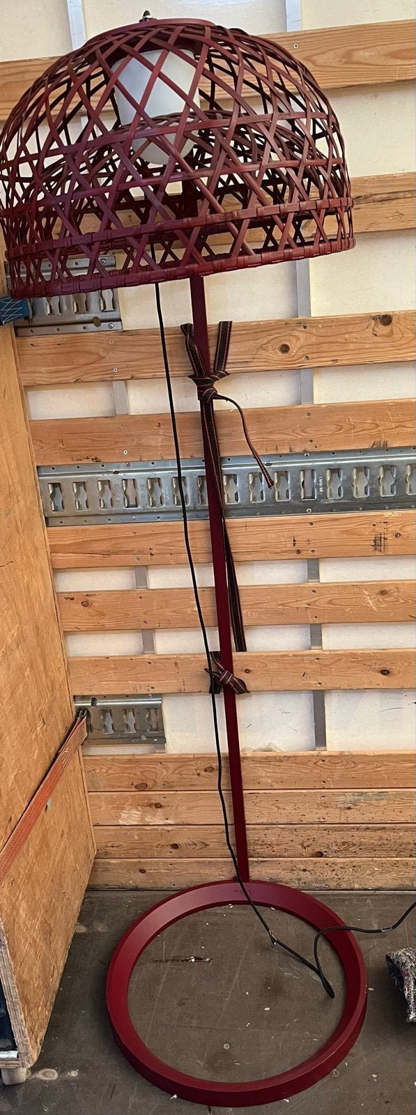 Moooi Heracleum II Vloerlamp - Rood, Gebruikt, Metaal, 150 tot 200 cm, E27 (groot)