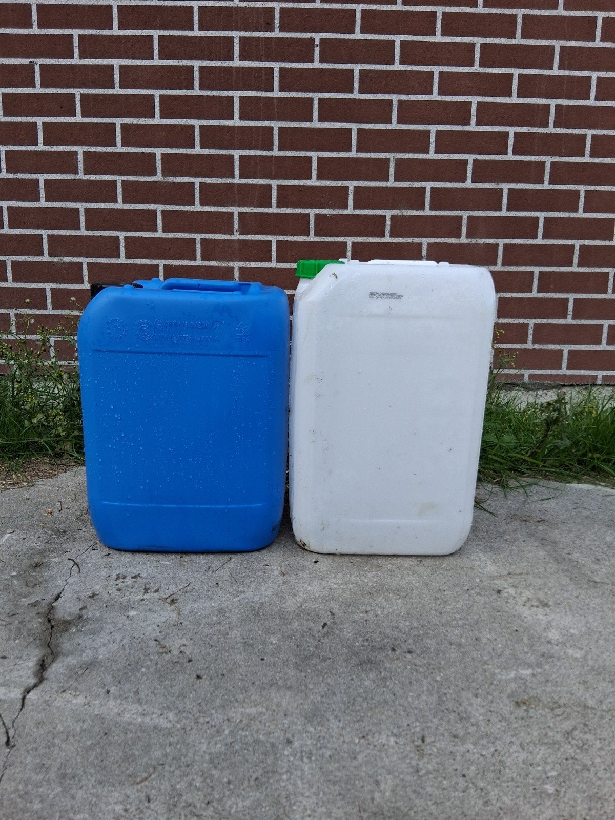 20/25 liter jerrycans, Ophalen, Overige typen, Minder dan 50 cm, Zo goed als nieuw