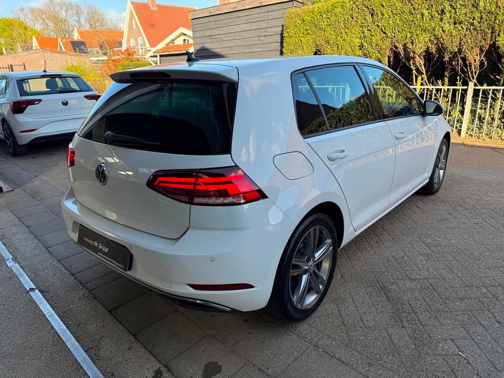 Volkswagen Golf 1.4 TSI DSG|LED/CARPLAY/ACC/CAMERA, Auto's, Gebruikt, 4 cilinders, Wit, Bedrijf