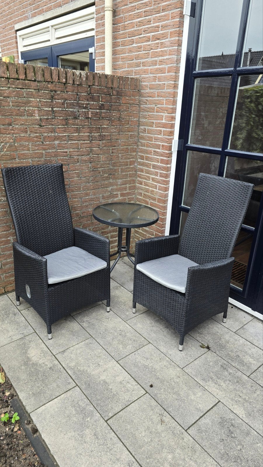 2 stoelen met verstelbare rugleuning., Tuin en Terras, Kunststof, Gebruikt, Bijzettafel, Tuinset