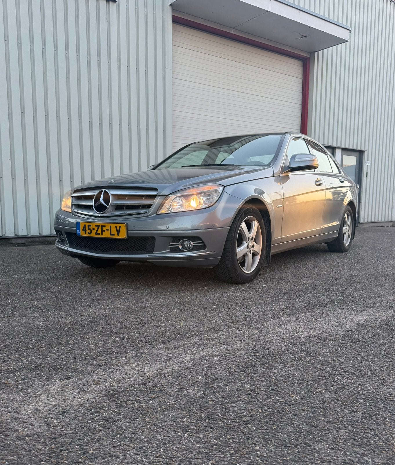 Mercedes-Benz C-Klasse 2.2 CDI C200 Sedan AUT 2008 Grijs, Auto's, Mercedes-Benz, Automaat, 1800 kg, 4 cilinders, Origineel Nederlands