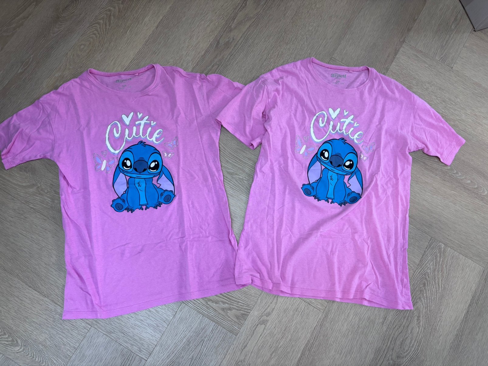 2x Stitch nachthemd maat 134, C&A, Ophalen of Verzenden, Zo goed als nieuw, Meisje, Nacht- of Onderkleding