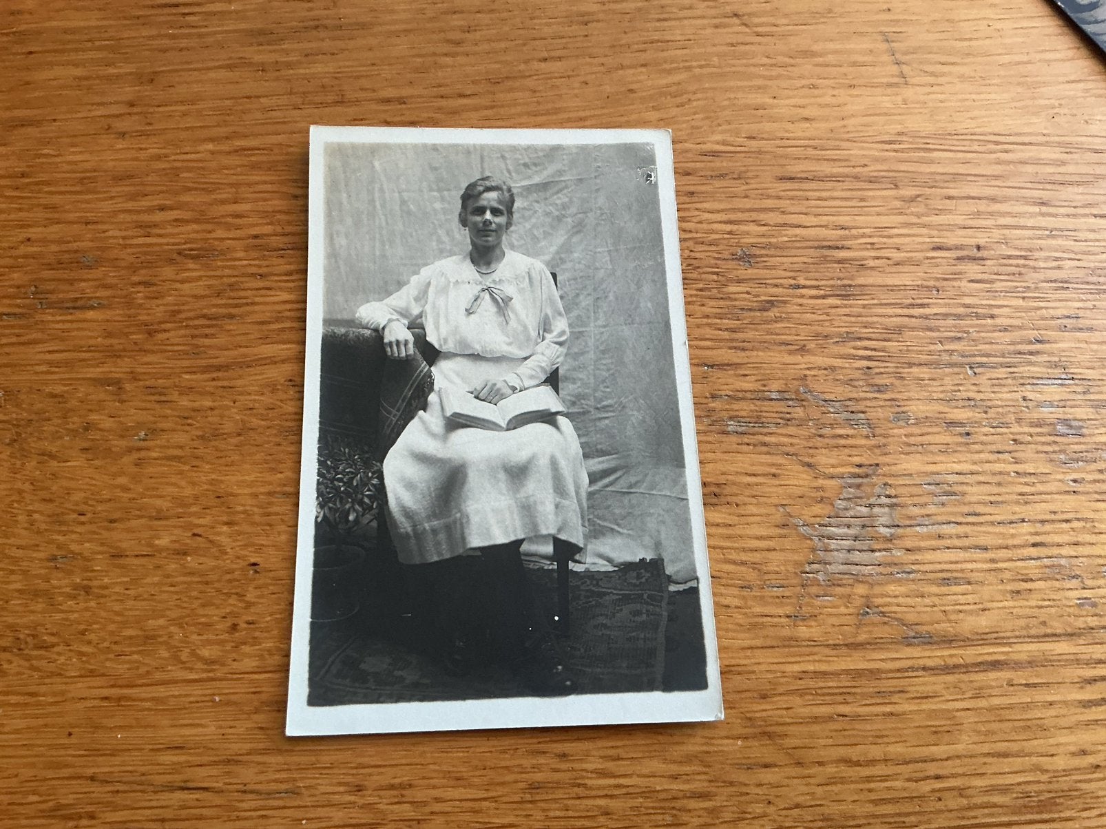 O306 vrouw, Ophalen of Verzenden, Voor 1940, Zo goed als nieuw