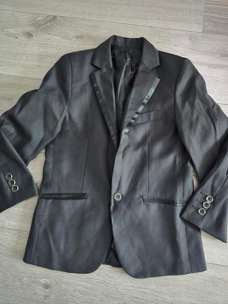Zwart jongen colbert B&Q Kids, maat 116, Nieuw (LI1), Kinderen en Baby's, Kinderkleding | Maat 116, Ophalen of Verzenden, Nieuw