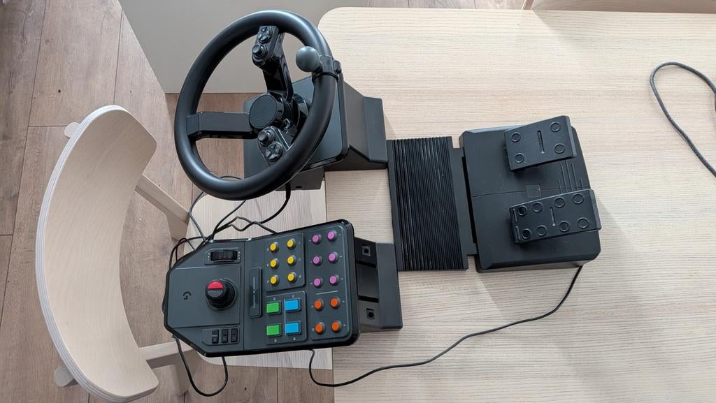 Logitech G Saitek - Farming Simulator Controller, Racestuur, Ophalen of Verzenden, Zo goed als nieuw, PC