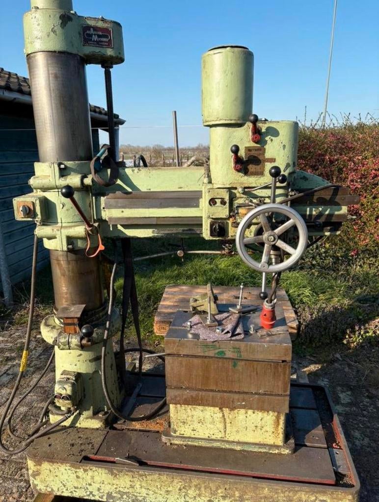 Radiaalboormachine, Ophalen