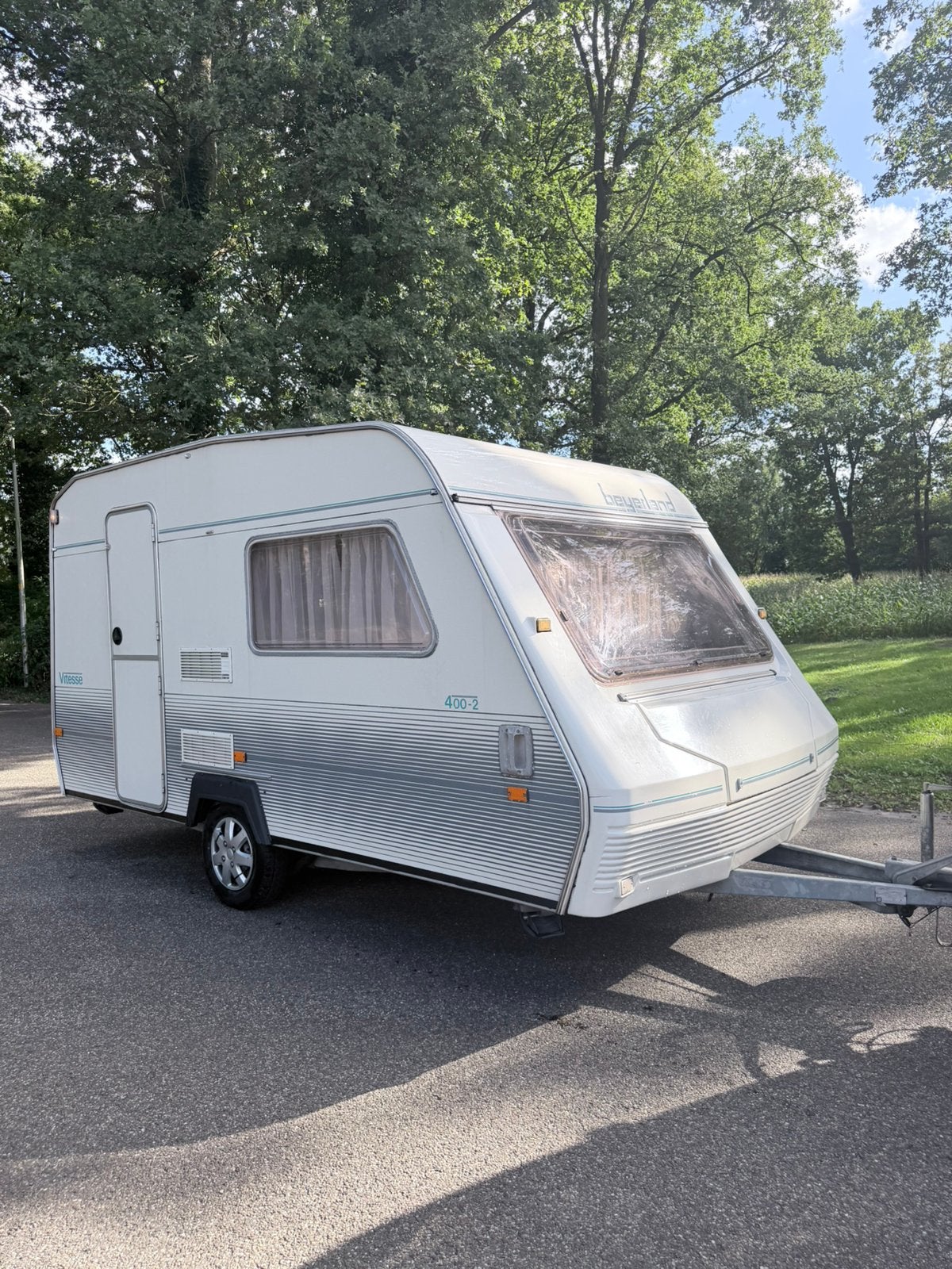 Nette Beyerland Vitesse 400 caravan uit 1993!, Caravans en Kamperen, Rondzit, Tot en met 2, Bedrijf, Lengtebed
