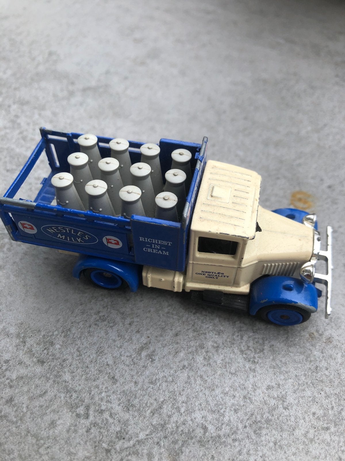Vintage Nestlé's Milk Truck Speelgoedmodel, Ophalen of Verzenden, Gebruikt