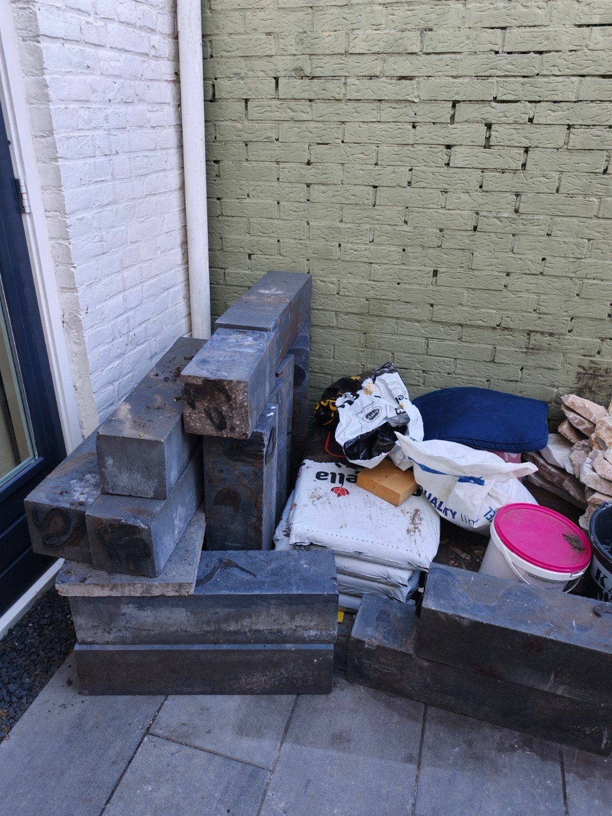 Betonstenen 15x60 cm - +/- 20 stuks, Ophalen, Gebruikt, Beton