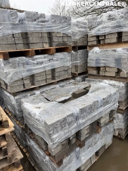 216m2 grijs betonklinkers keiformaat bkk bss oprit erfverh., Bij dit gebruikte product niet meer te achterhalen., Gebruikt, Verzenden