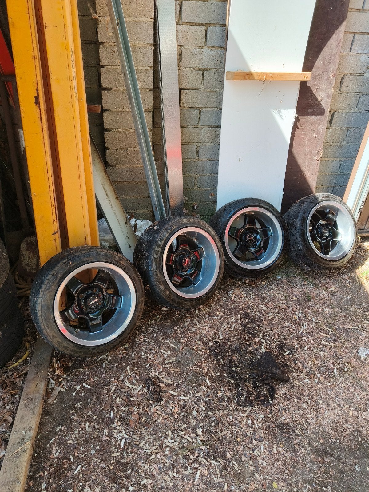 te koop meerdere sets wielen, Ophalen, Zomerbanden
