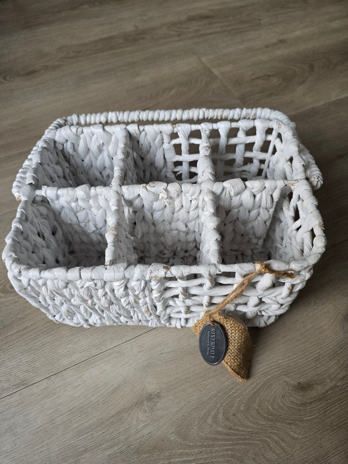 Riverdale mandje [nieuw met prijskaartje], Huis en Inrichting, Ophalen, Nieuw, Rond, Riet