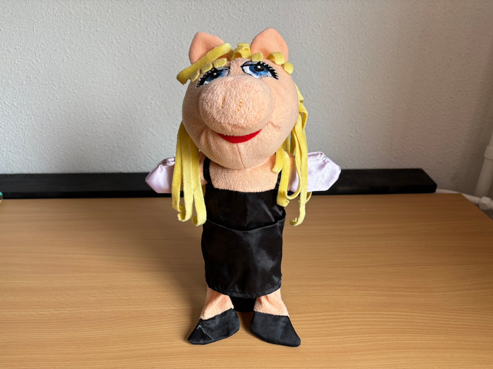 Miss Piggy pluchen handpop The Muppets 33cm, Ophalen of Verzenden, Zo goed als nieuw, Overige typen