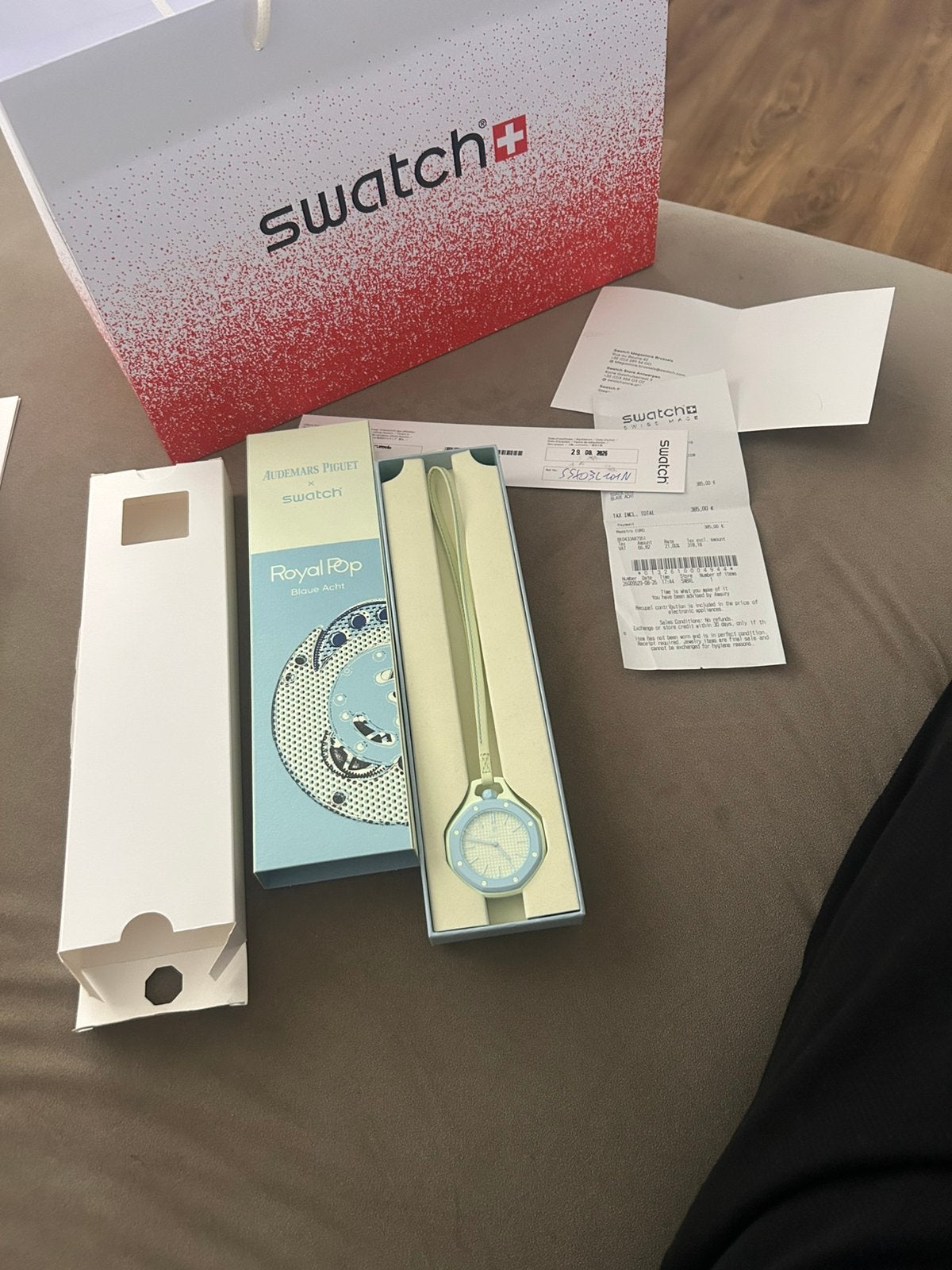 Swatch x Audemars Piguet Royal Pop 'Blaue Acht', Sieraden, Tassen en Uiterlijk, Overige materialen, Zakhorloge, Swatch, Nieuw
