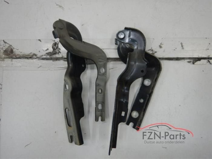 Seat Ateca Motorkapscharnieren Set Links+Rechts Zwart, Auto-onderdelen, Ophalen of Verzenden, Gebruikt