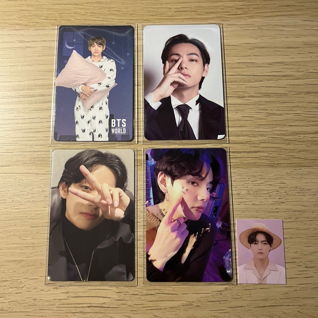 bts taehyung photocards, Verzamelen, Muziek, Artiesten en Beroemdheden, Ophalen of Verzenden, Zo goed als nieuw, Foto of Kaart