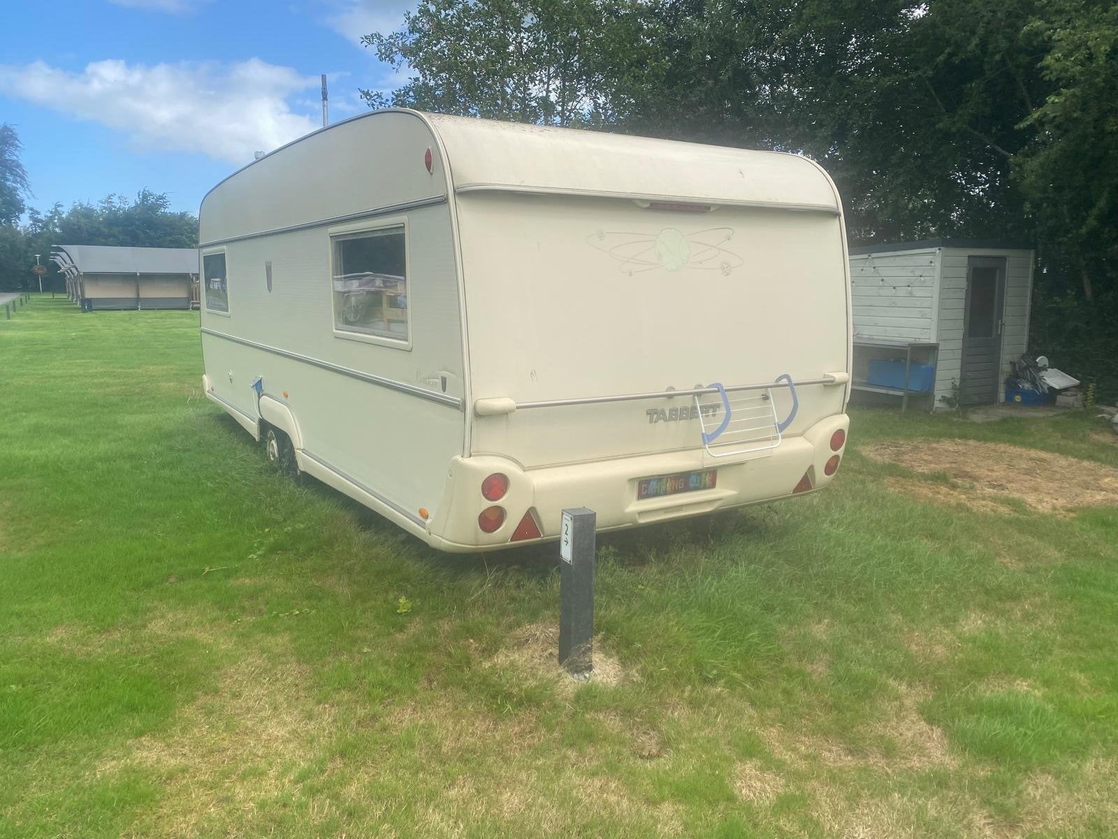 Tabbert Comtesse met seizoensplaats of losse caravan, Stapelbed, Rondzit, Tabbert, Particulier