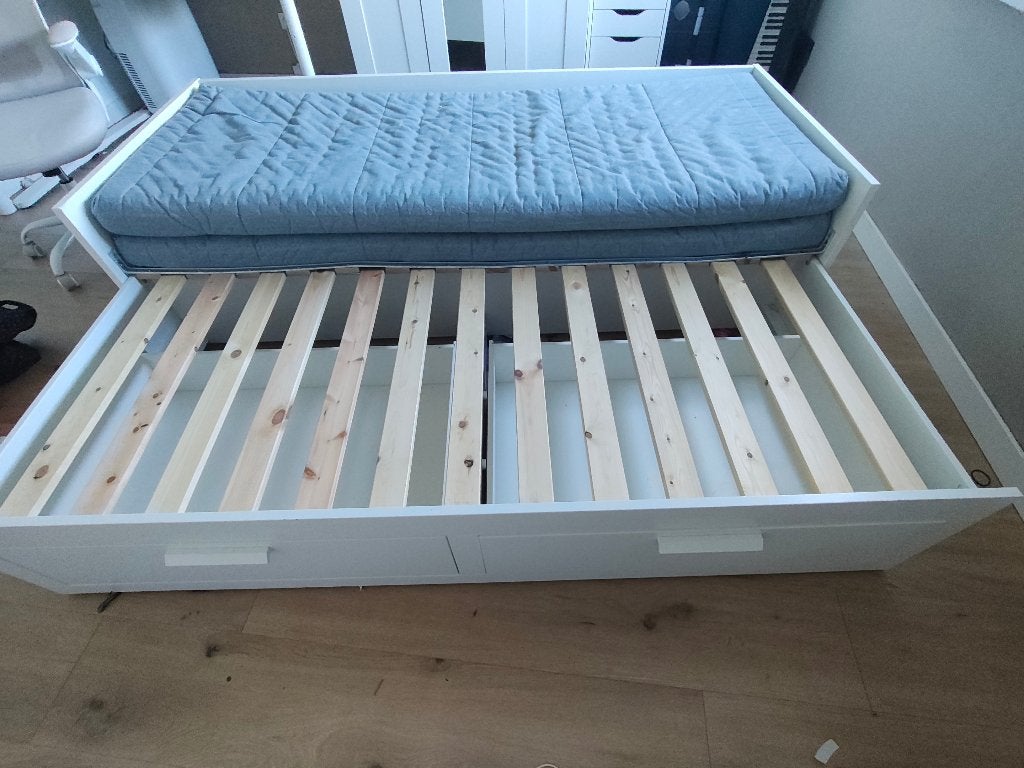 IKEA BRIMNES Dagbed met 2 lades en 2 matrassen, Ophalen, Modern, functioneel, Wit, Tweepersoons