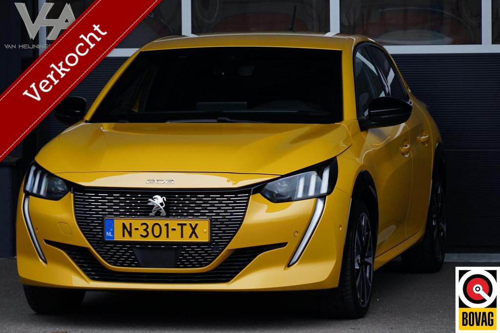 Peugeot 208 1.2 PureTech GT NL aut. ACC, stoelverw. camera, Gebruikt, Euro 6, 1133 kg, Leder en Stof