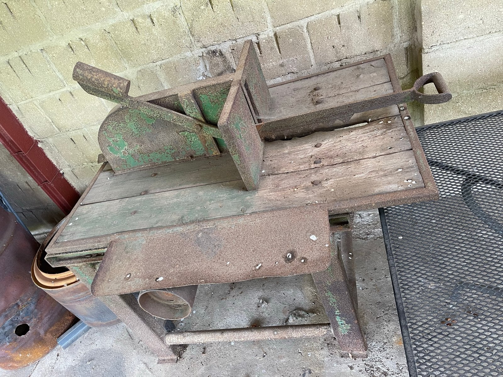 Oude Cirkelzaag op onderstel - Antiek Gereedschap, Doe-het-zelf en Verbouw, Gereedschap | Zaagmachines, Gebruikt, Cirkelzaag, 30 tot 70 mm