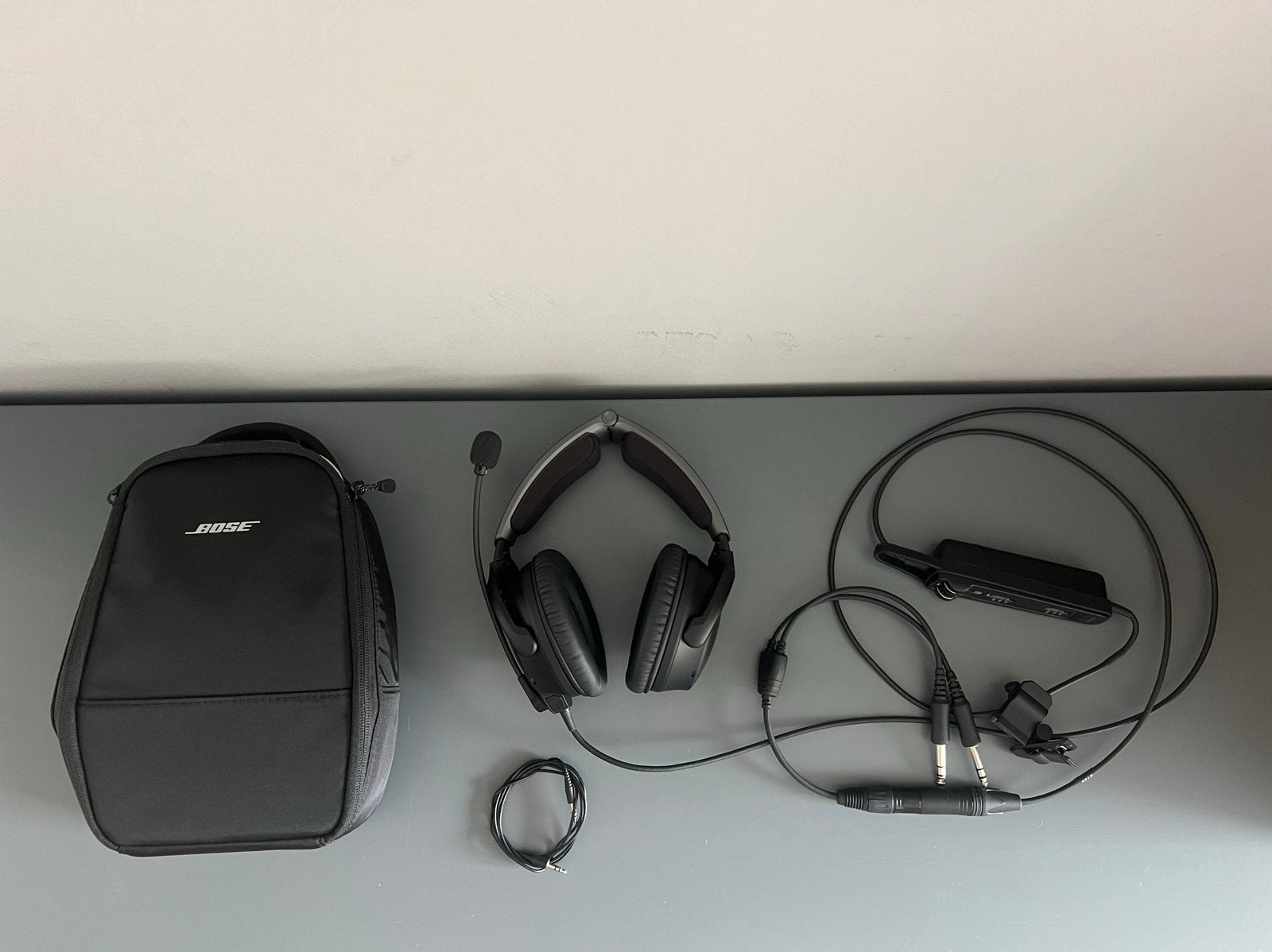 Bose A30 Aviation Headset (zonder Bluetooth), Gebruikt, Bluetooth, Over oor (circumaural), Ophalen