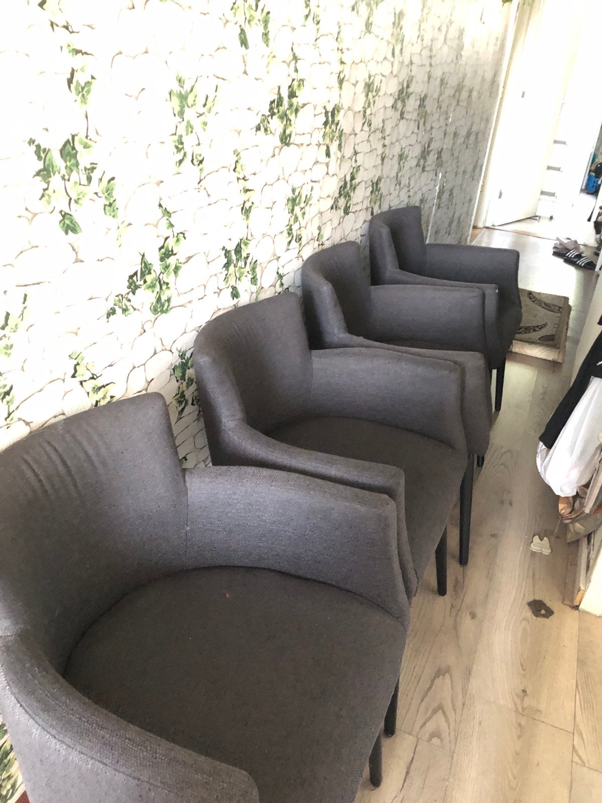 Set van 4 stevige grijze stoelen, Gebruikt, Ophalen of Verzenden, Vier, Stof