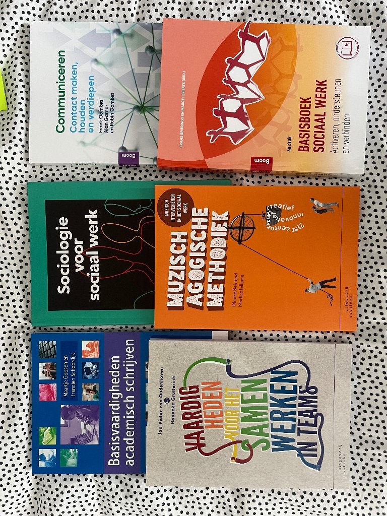 Boeken HBO sociaal werk, Boeken, Studieboeken en Cursussen, Diverse auteurs, Zo goed als nieuw, Alpha, HBO