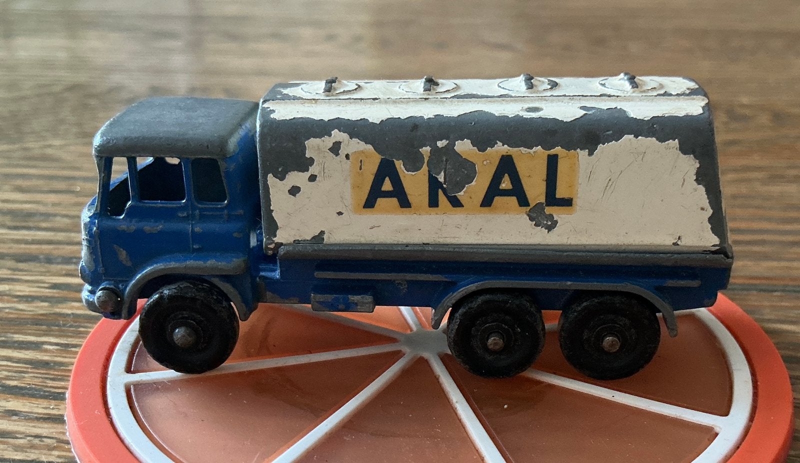 Oude Matchbox Lesney vrachtwagen Petrol Tanker, Ophalen, Gebruikt, Bus of Vrachtwagen