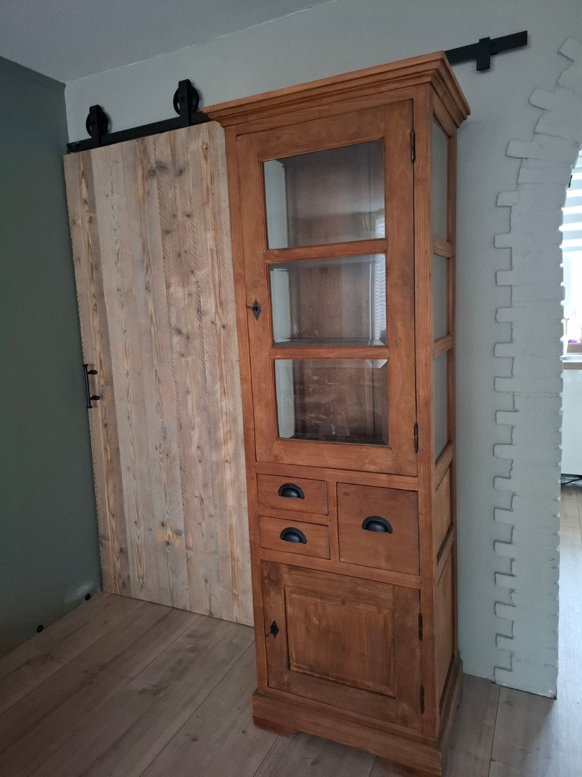 Vitrinekast, Huis en Inrichting, Kasten | Vitrinekasten, Ophalen, 50 tot 100 cm, Zo goed als nieuw, 150 tot 200 cm
