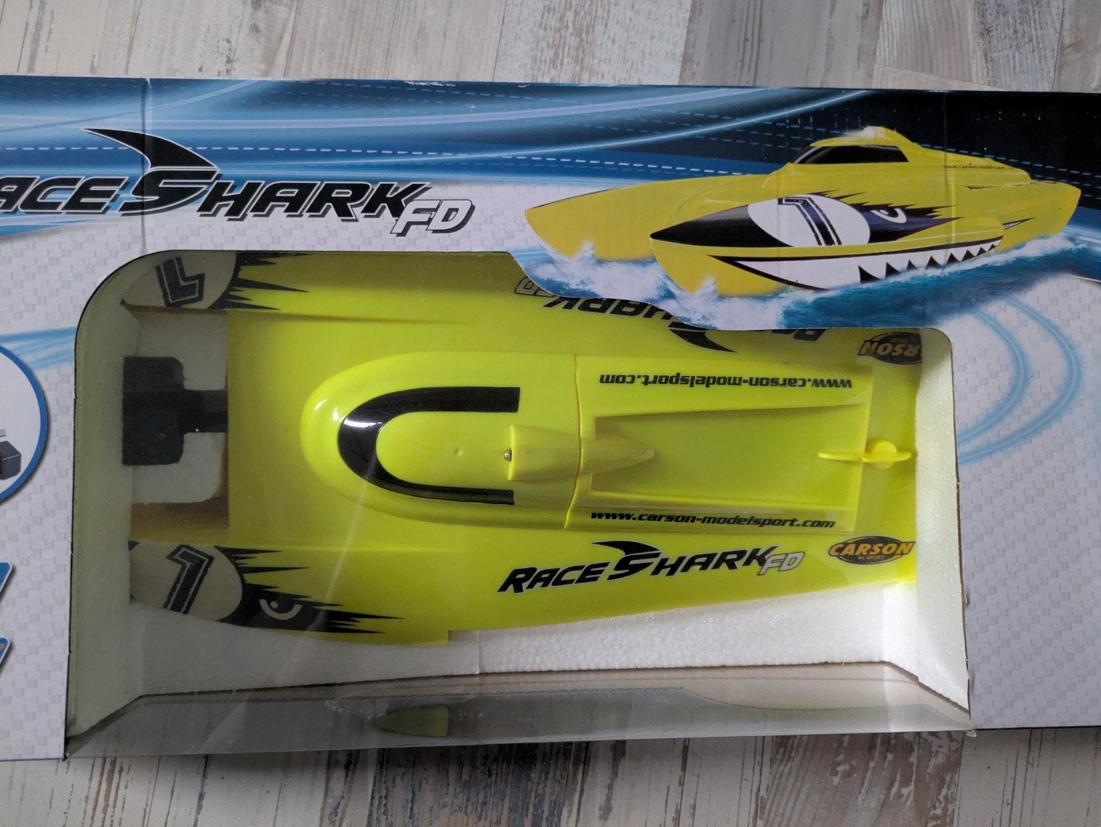 Carson Race Shark FD RC Boot - Nieuw in doos, Hobby en Vrije tijd, Info@carson-modelsport.com, 1:32 tot 1:50, Nieuw, Ophalen of Verzenden