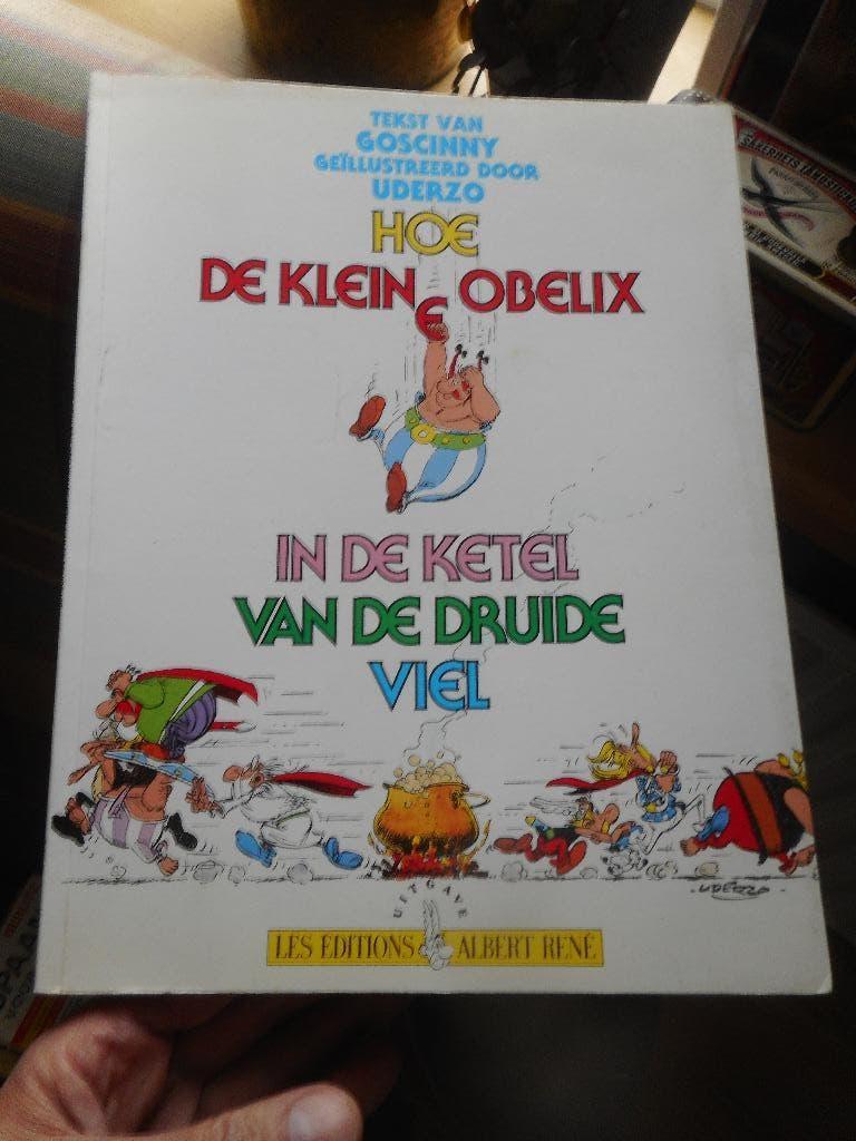 De klene OBELIX....in de ketel! (strip), Verzenden, Zo goed als nieuw, Overige typen