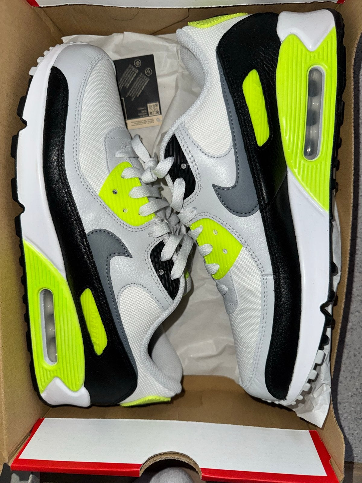 Nieuwe Nike Air Max 90 - Wit, Zwart, Grijs & Neon Geel, Ophalen of Verzenden, Nieuw, Wit, Sneakers of Gympen