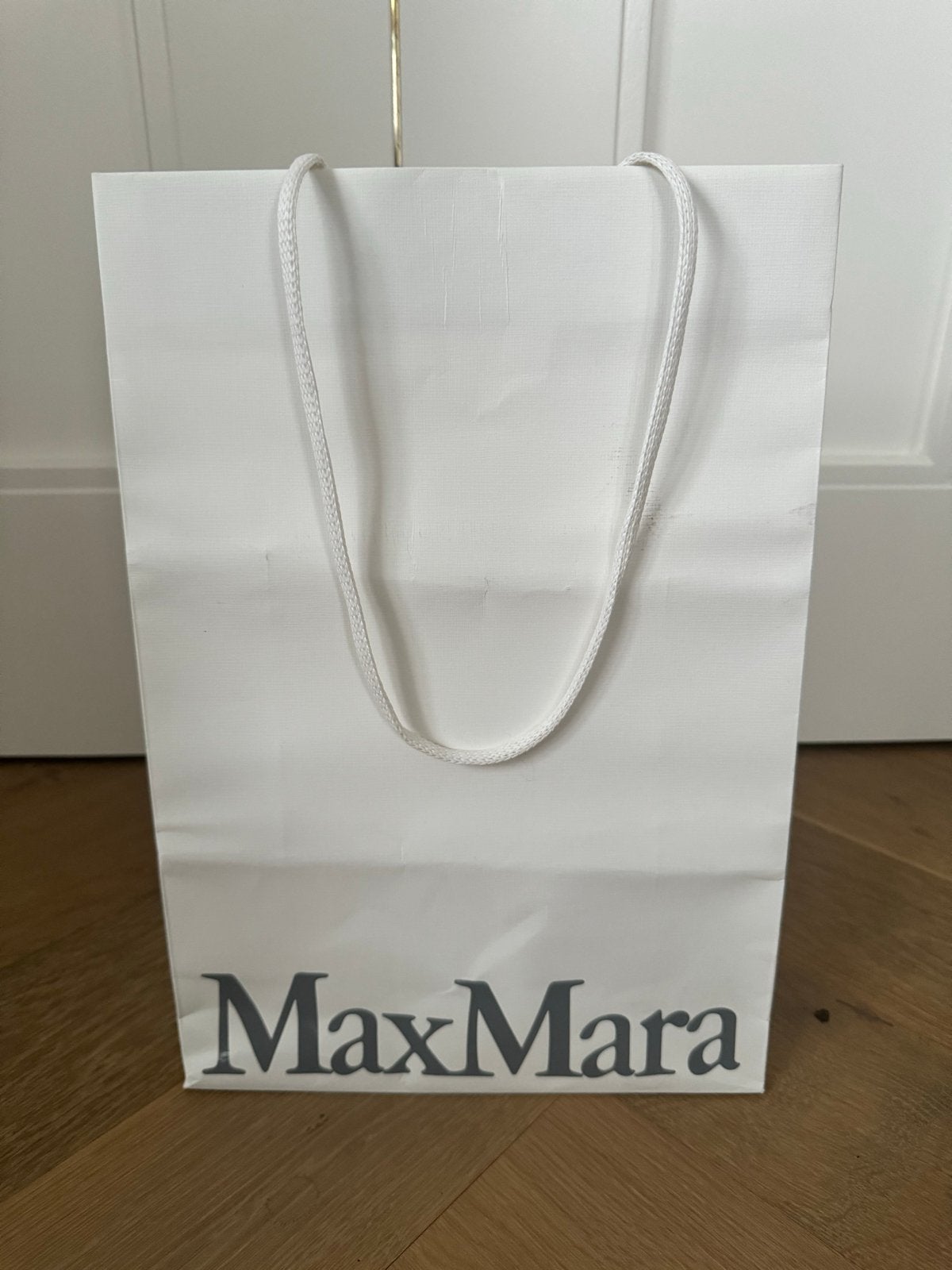 Max Mara papieren tasje, Ophalen of Verzenden, Zo goed als nieuw, Wit, Overige typen