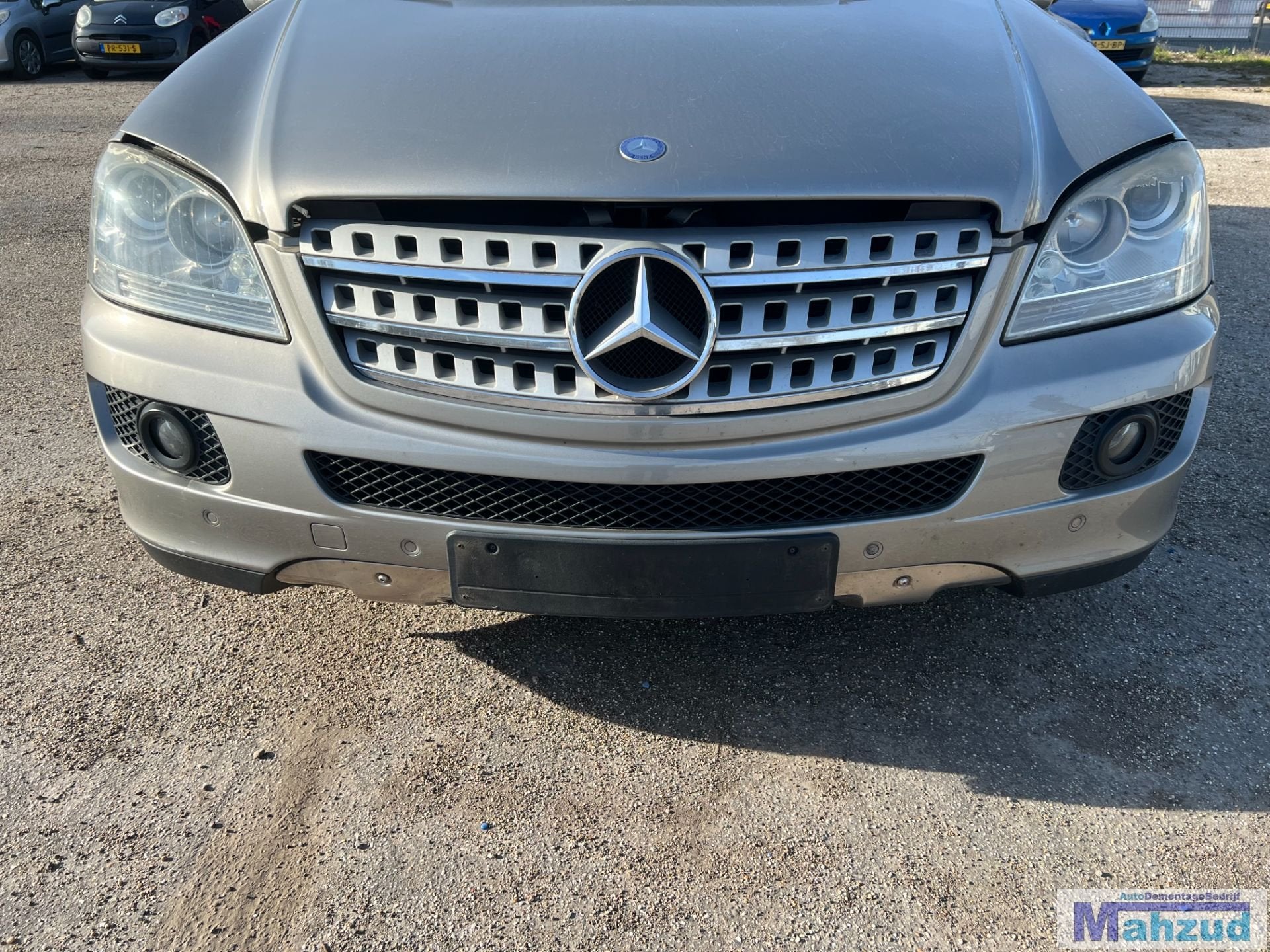 MERCEDES ML 2 W164 Grijs C723 voorbumper 2005-2011, Gebruikt, Mercedes-Benz AG, Mercedes-Benz, Ophalen of Verzenden