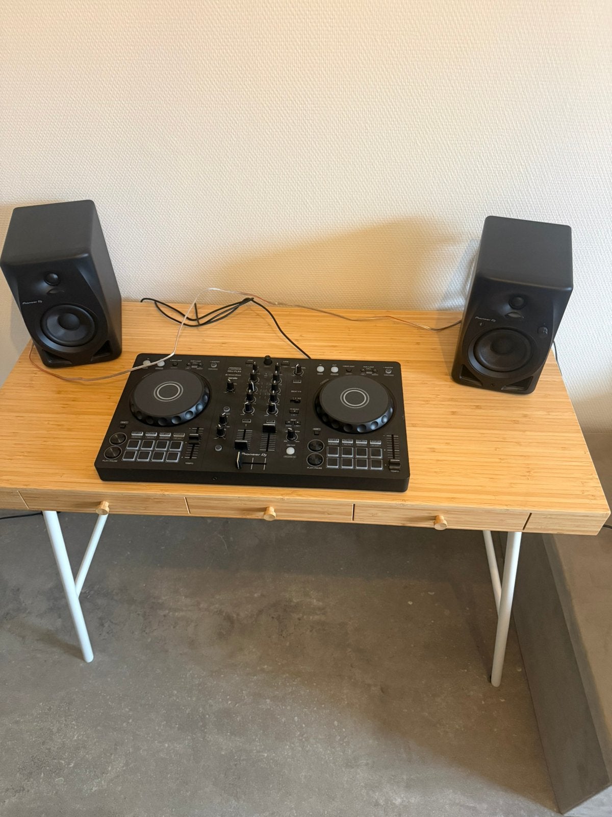 Complete Pioneer DJ-Set: DDJ-FLX4 + DM-40D-BT + HDJ-X5 headp, Ophalen, Zo goed als nieuw, Dj-set, Pioneer