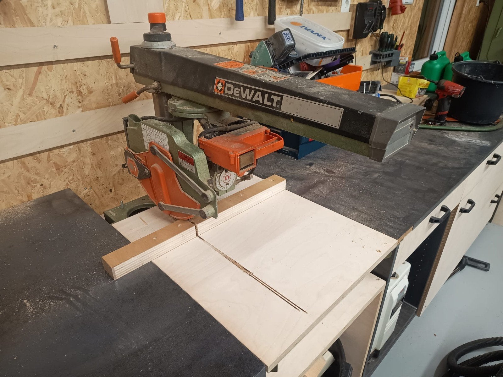 Dewalt DW 1251 radiaalzaag, Ophalen, Gebruikt, DeWalt, 70 mm of meer