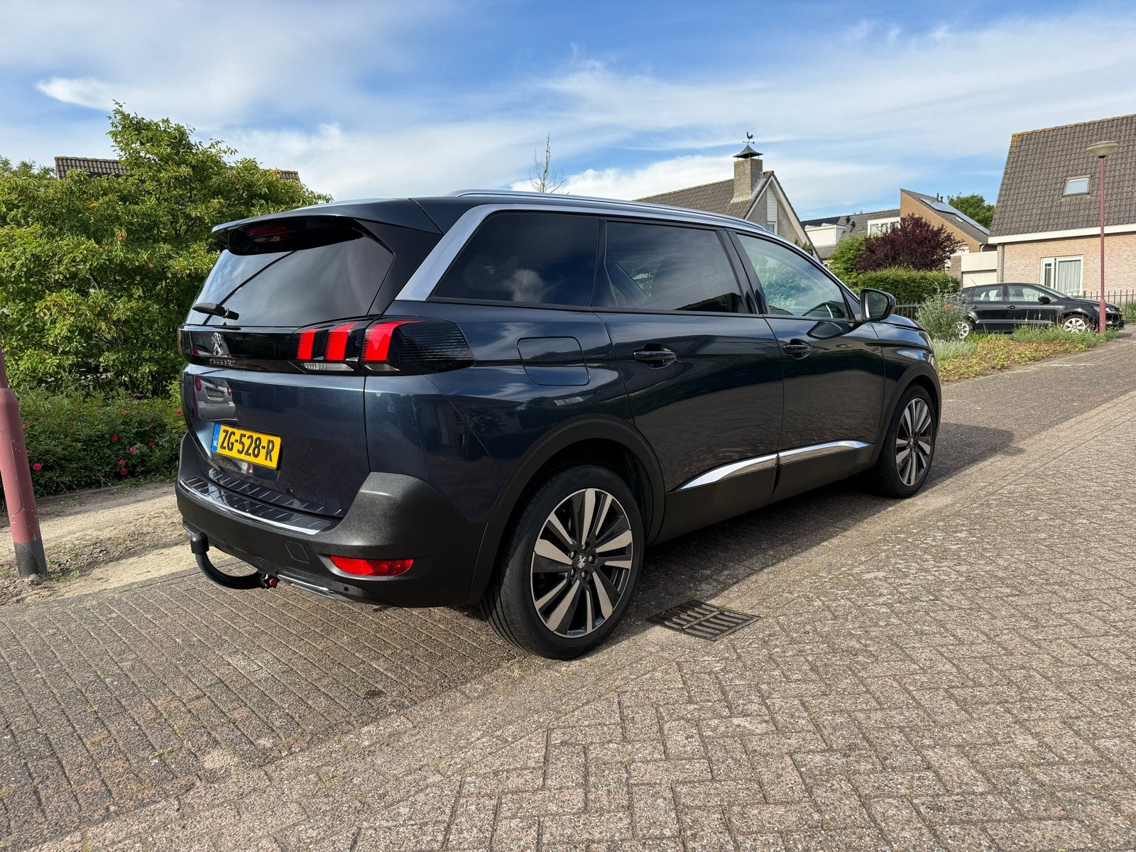 Peugeot 5008 1.2 Puretech 130pk Blue Lease Premium, Voorwielaandrijving, 15 km/l, 1295 kg, 1199 cc