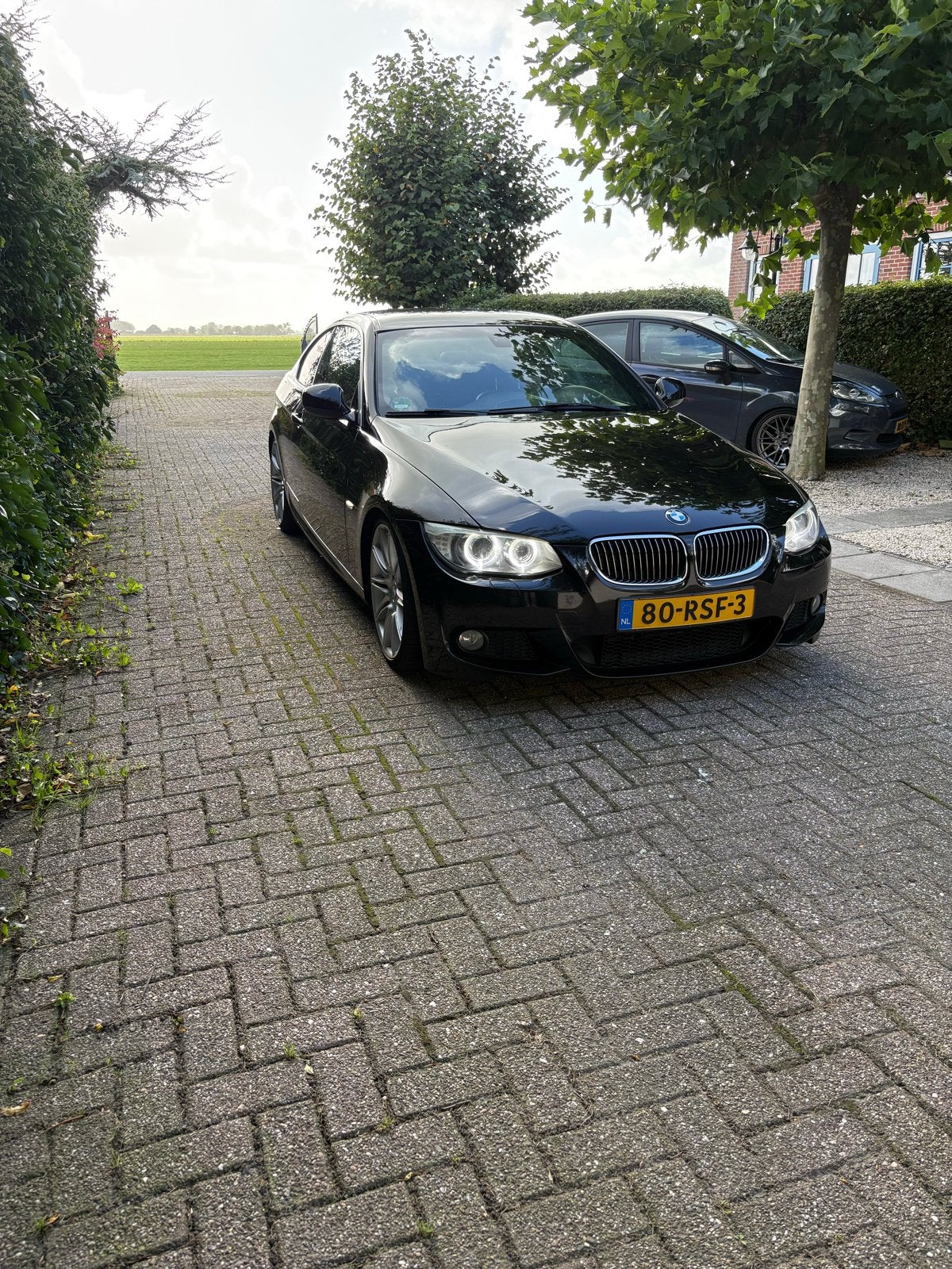 BMW 3-Serie 3.0 I 325 Coupe AUT 2011 Zwart, Auto's, Automaat, 745 kg, Achterwielaandrijving, Zwart