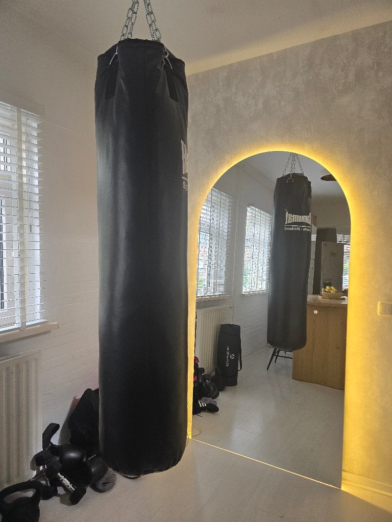 Hanumat bokszak 150cm incl. plafondbeugel en karbijnhaak, Ophalen, Zo goed als nieuw, Bokszak