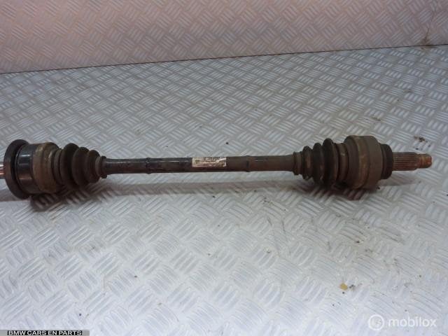 Aandrijfas rechtsachter BMW 1-serie F20 f30 rechtsachter, Auto-onderdelen, Gebruikt, Ophalen of Verzenden, BMW, BMW