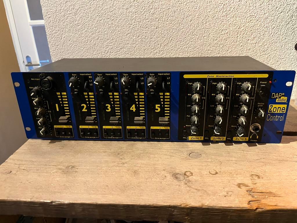 Dap audio 3 zone mixer, 5 kanaals incl microfoonkanaal, Audio, Tv en Foto, Professionele Audio-, Tv- en Video-apparatuur, Ophalen of Verzenden