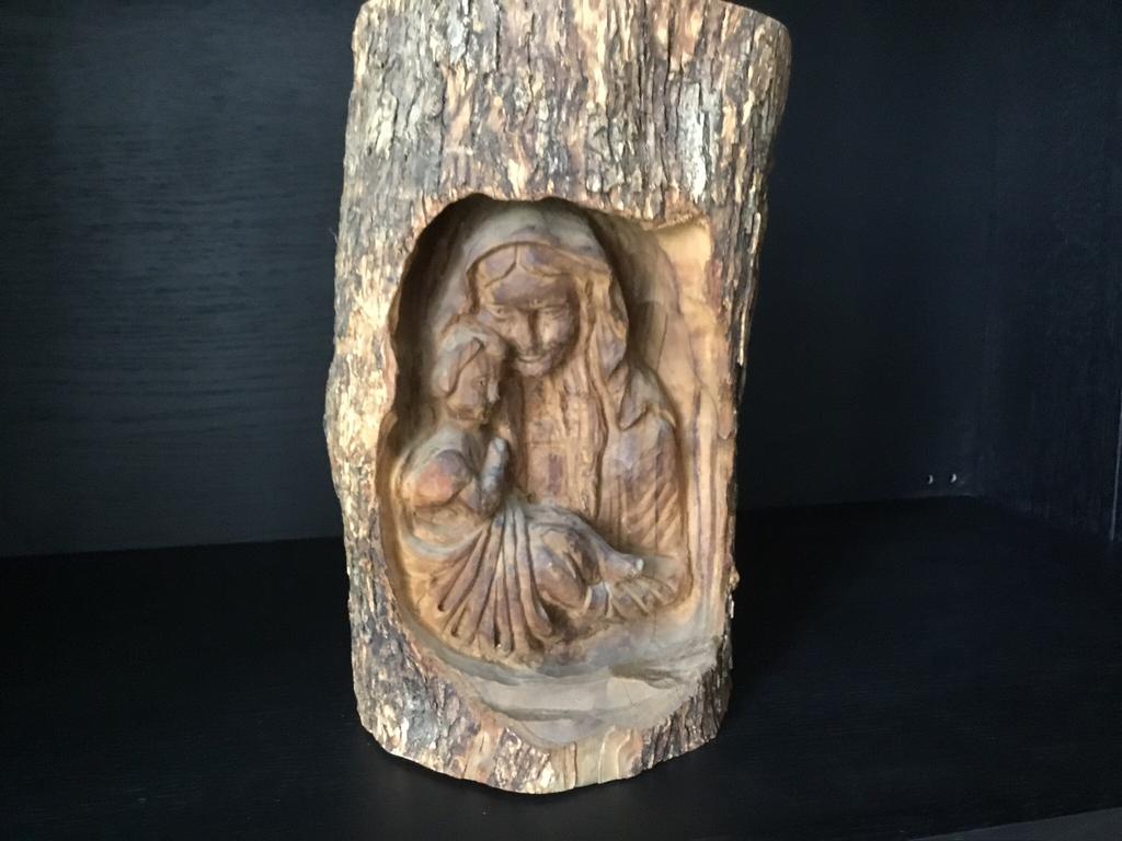 Maria met kind uit boomstam gestoken, Ophalen