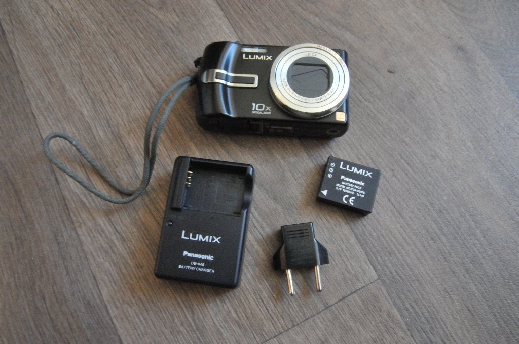 Digitale compact camera Panasonic TZ-3, 7 megapixels, Gebruikt, Panasonic, USB-kabel
