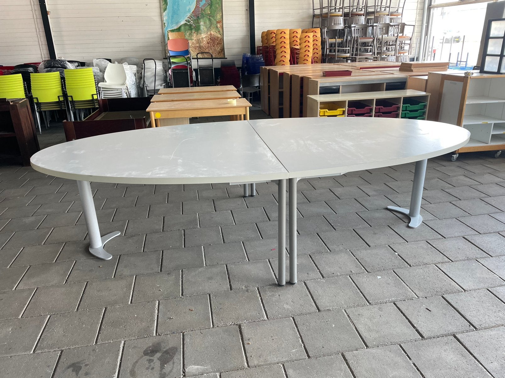 Grote Vergadertafel Stamtafel Ovaal, Huis en Inrichting, Bureaus, Ophalen, Gebruikt, X, X