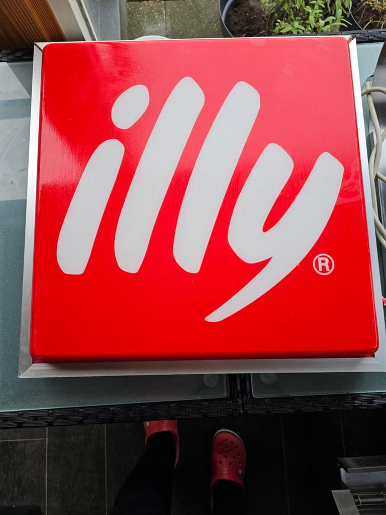 ILLY BORD 57×55×12 Elektrische, Ophalen of Verzenden