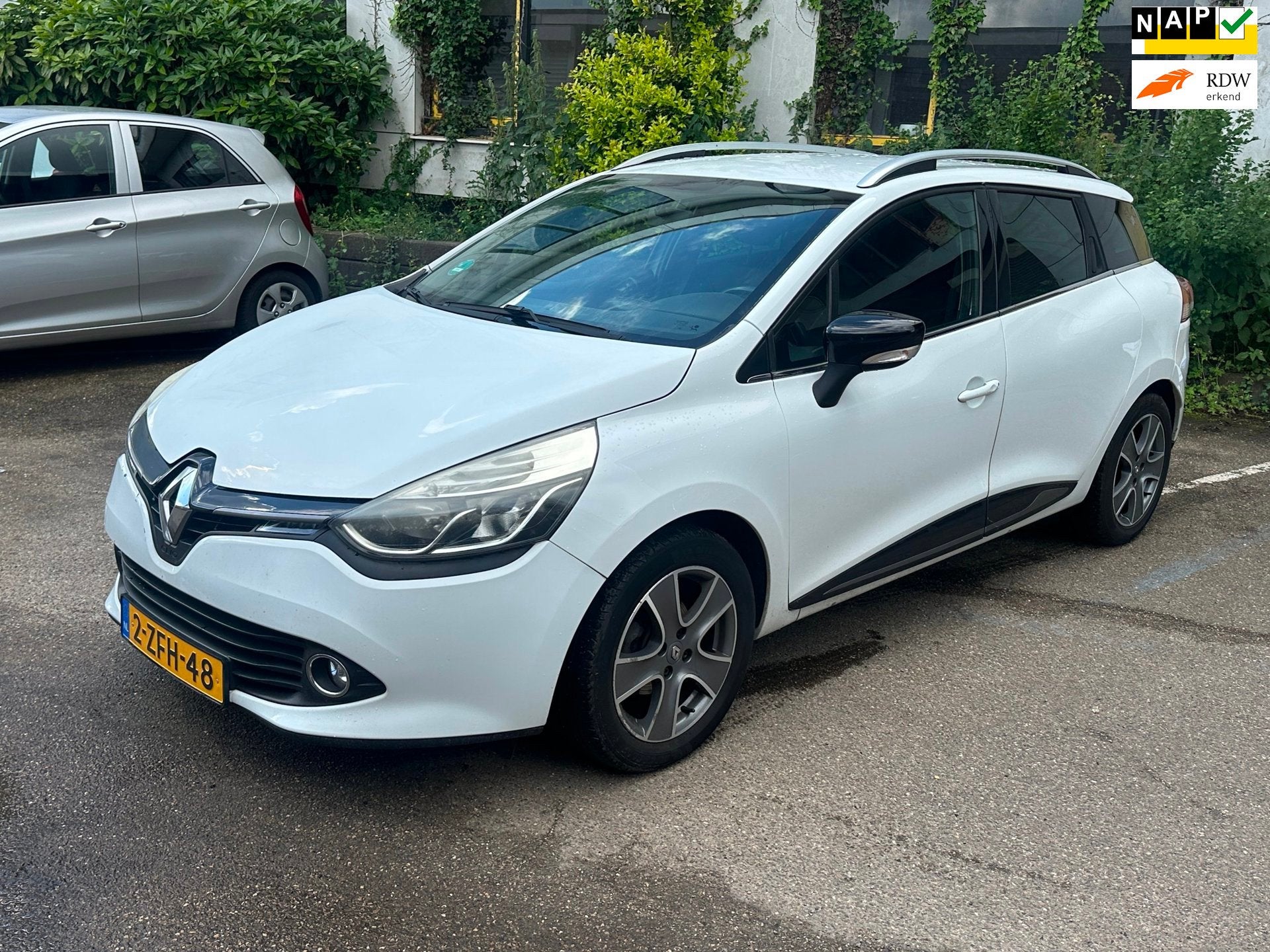 Renault Clio Estate 1.5 dCi ECO Night&Day/ Goed onderhouden, Voorwielaandrijving, Euro 5, Gebruikt, 4 cilinders